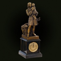 Часы кабинетные «Петр I с Людовиком XV на руках»